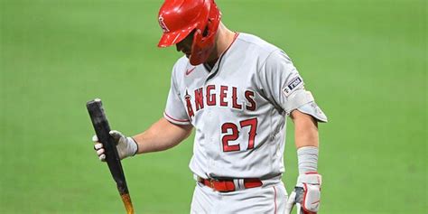 Angels' Mike Trout leaves game with wrist injury: 'I can't describe the ...