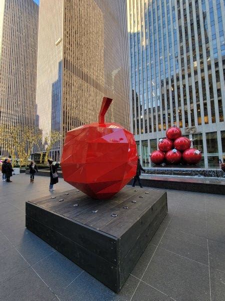 The Big Apple - Origins of New York City's Nickname