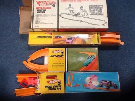 VINTAGE 1968 MATTEL HOT WHEELS race track" BIG LOT "MANY PIECES,ORG BOXES. | #1818634962