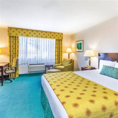 Hampton Inn Monterey - Monterey CA | AAA.com