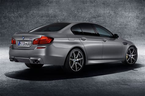 2015 BMW M5 30th Anniversary Edition Packs 600 HP - Automobile