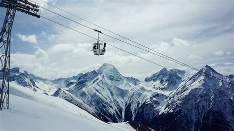 The Top Alpine Ski Resorts for Discerning Travellers - Simplexity Travel