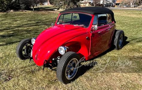 1967 Volkswagen Beetle Custom Convertible VIN: 157704736 - CLASSIC.COM