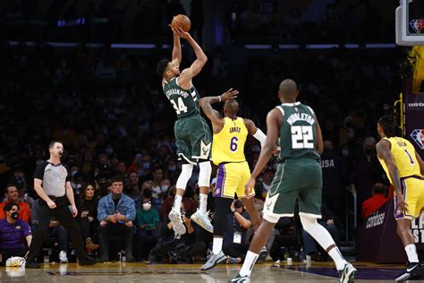 How Giannis Antetokounmpo has improved his shooting this season