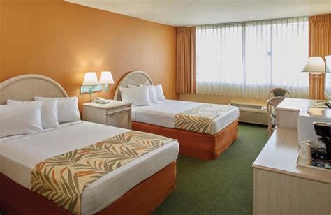 Airport Honolulu Hotel (Honolulu, HI) - Resort Reviews ...