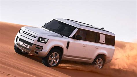 Land Rover Defender 130 é o mais longo da história e leva 8 pessoas