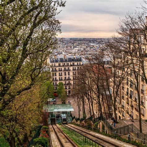 11 best walking tours in Montmartre for the romantic in you