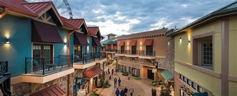 hotels in pigeon forge with balcony - Arla Childress