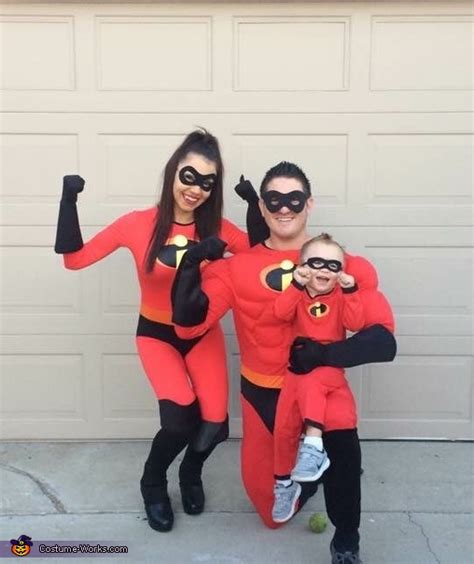 The Incredibles Family Costume Idea | Coolest Halloween Costumes