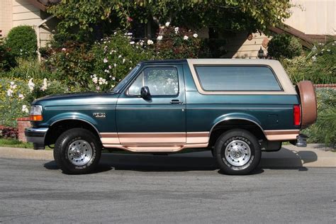 1995 Ford Bronco - Information and photos - MOMENTcar