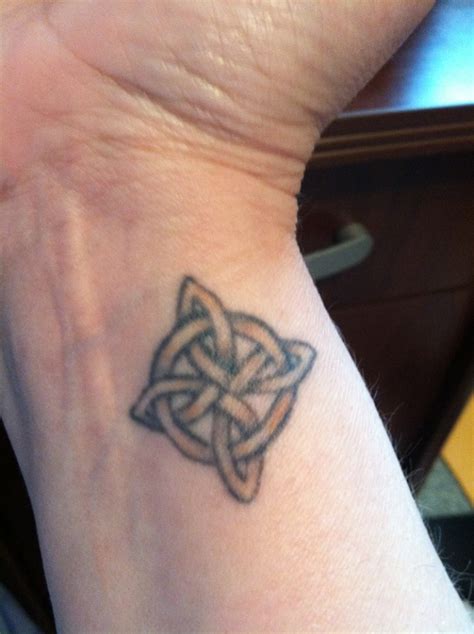 35 Wonderful Celtic Tattoo On Wrists