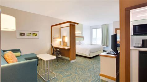 Suite-Style Hotel in Murray, KY | SpringHill Suites Murray