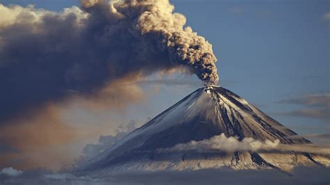 The Top Ten Volcanoes Most Likely to Erupt – The Prepper Dome