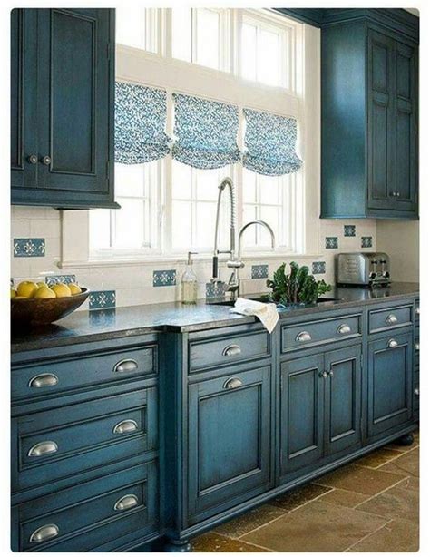 43+ Gorgeous Blue Kitchen Design Ideas | Küchen design, Landküchendesign, Haus küchen