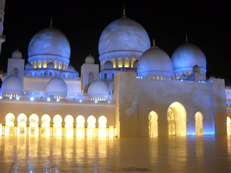 The Azanian Sea: Abu Dhabi: Sheikh Zayed Mosque