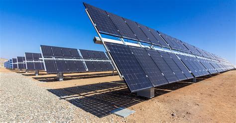 BIFACIAL SOLAR PANELS: CHARACTERISTICS AND ADVANTAGES | Energy Central