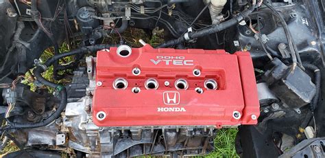 So how was everyone else's first engine swap? : r/civic