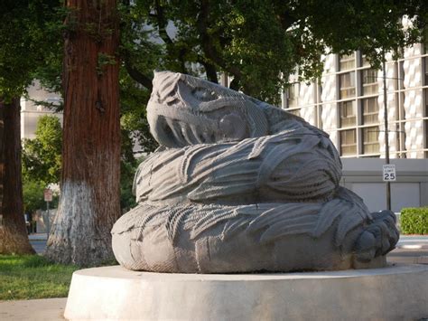 De Fallon a Quetzalcóatl: las estatuas y monumentos de San José cuentan ...