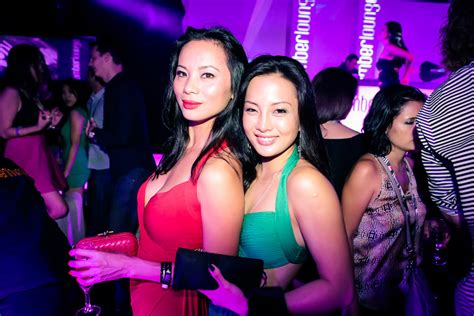 Singapore Nightlife Photographer | Milton Studios