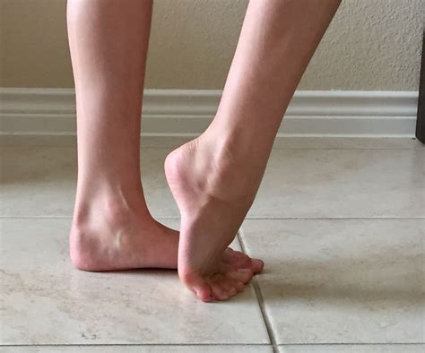 Ballet Feet Exercises : 9 Steps - Instructables