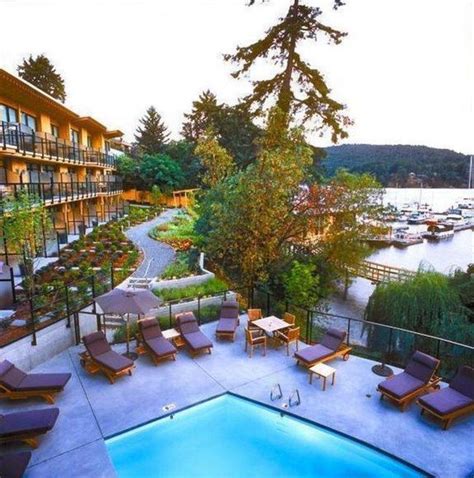 Brentwood Bay Resort & Spa in Victoria (BC) - Room Deals, Photos & Reviews