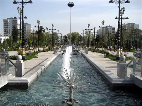 Fountains | Fountains run right up the median of this boulev… | Flickr