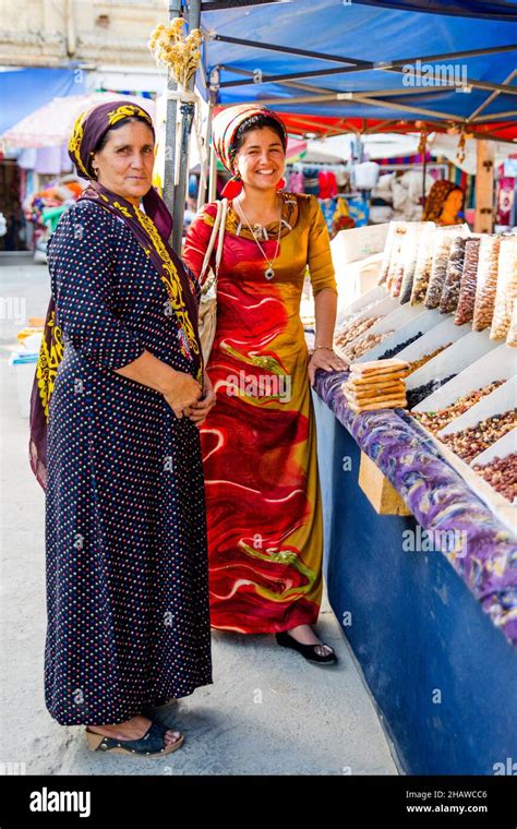 Market visitors, Mary, Turkmenistan, Mary, Turkmenistan Stock Photo - Alamy