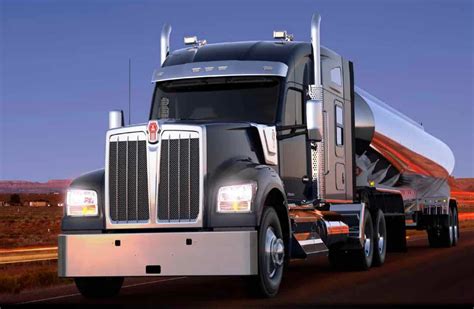 Kenworth W990 lavishes luxury inside a driver’s long-hood dream truck ...