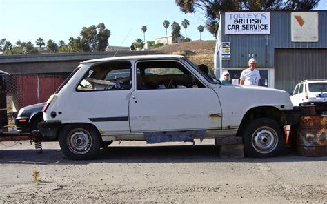 THE STREET PEEP: 1981 Renault Le Car + Le Parts Car