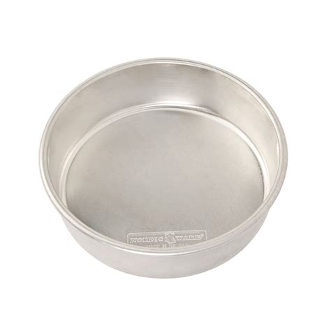 Naturals® Nonstick 9" Round Cake Pan - Nordic Ware