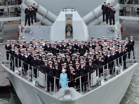 Hello, Sailors! Queen Elizabeth Visits Crew of British Ship