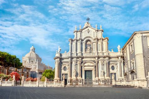 Private Catania Tour | City Highlights Walk - LivTours