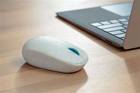 Microsoft Ocean Plastic Mouse Review | Geeks2U