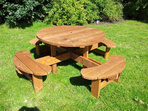 Round Wooden Picnic Tables - Commercial Picnic Benches