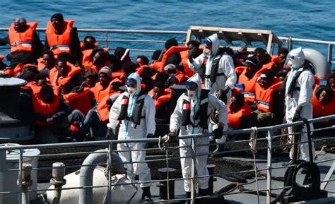 Boat With Migrants Capsizes Off Malta Coast During Rescue Efforts; 5 Killed