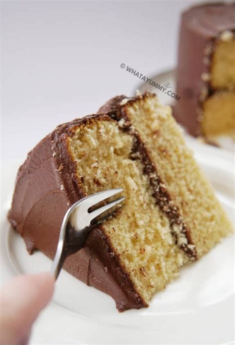 Yellow Cake With Chocolate Frosting - Yummy Recipes