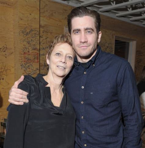 Jake Gyllenhaal Opens Up About What Family Means To Him, 56% OFF