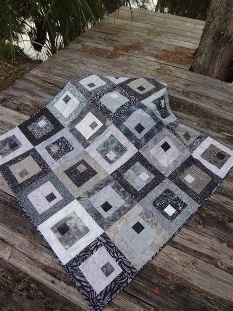 Astounding ideas to take a look at in 2020 | Grey quilt, Blue quilt ...