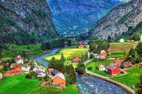 10 Prettiest Small Towns In Norway With Magical Charm - Follow Me Away