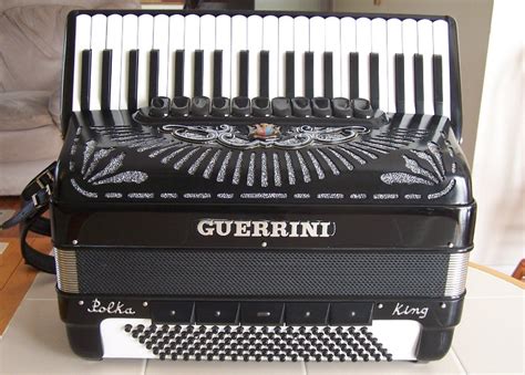 Guerrini Polka King Accordion