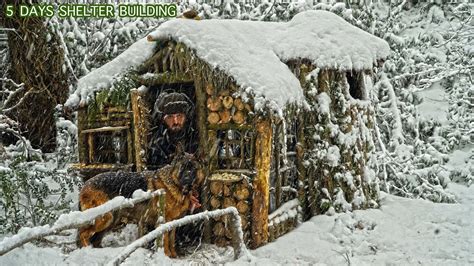 Bushcraft Winter Shelter