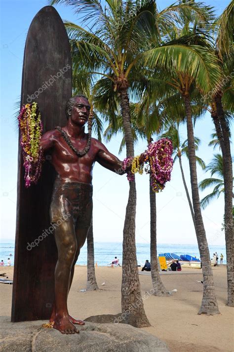 Duke Kahanamoku Statue Stock Photo by ©jewhyte 5470693