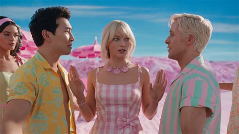 Barbie Trailer Has the Cast and Fans Ready for a Beach Off | Den of Geek