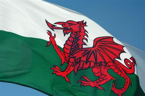 Why does the Welsh flag feature a red dragon? - TrendRadars