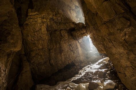 A cave in Eastern Europe | Пещера, Путешествия, Планеты