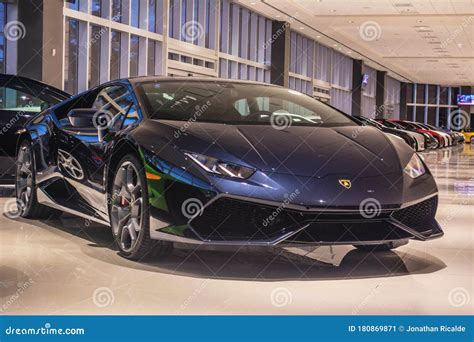 Dark Blue Lambo Huracan for Sale Editorial Photo - Image of indoor ...