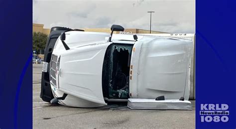 Heavy winds, heavy rain cause damage in White Settlement