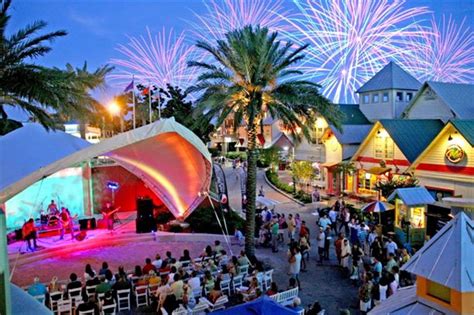 HarborWalk Village in Destin Florida | Jetty East