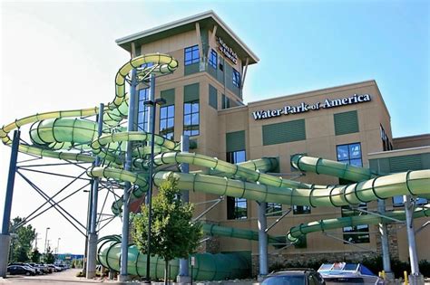 Name and picture of waterparks in the USA/Pintrest | Water park, Best vacations, Mall of america