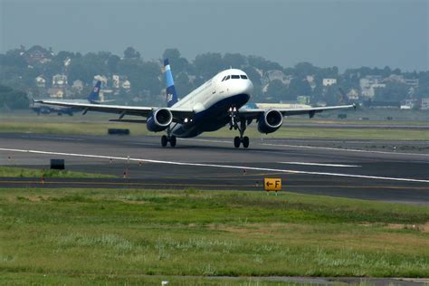 Jetblue A320 takeoff from Boston | Boston runway 22R takeoff… | Flickr